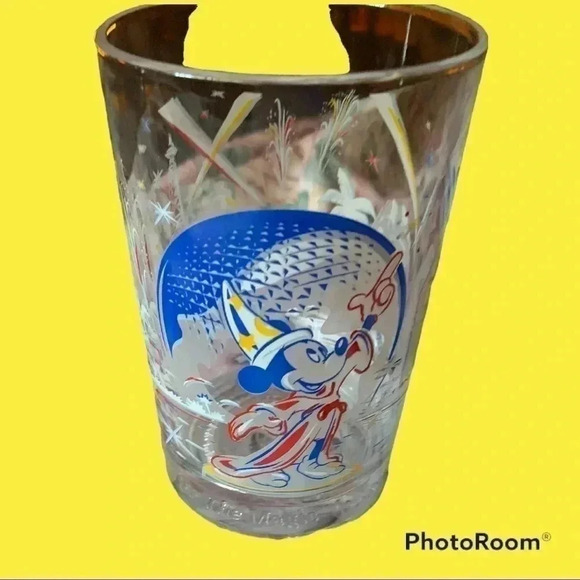 Disney Mickey Mouse Glasswear - Picture 1 of 4